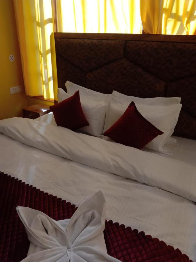 Floret Sojourn Hotel Shimla Exterior foto