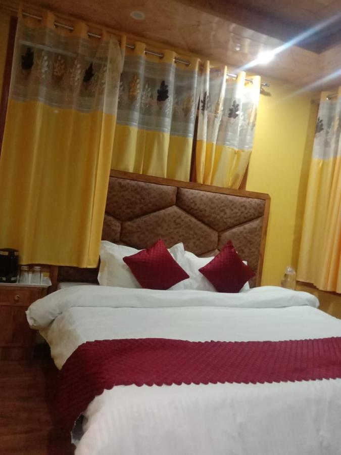 Floret Sojourn Hotel Shimla Exterior foto