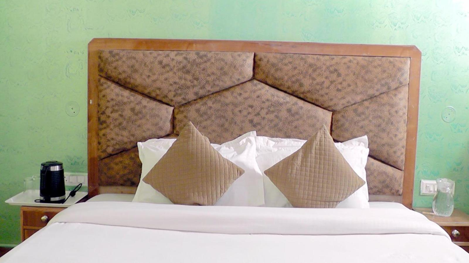 Floret Sojourn Hotel Shimla Exterior foto
